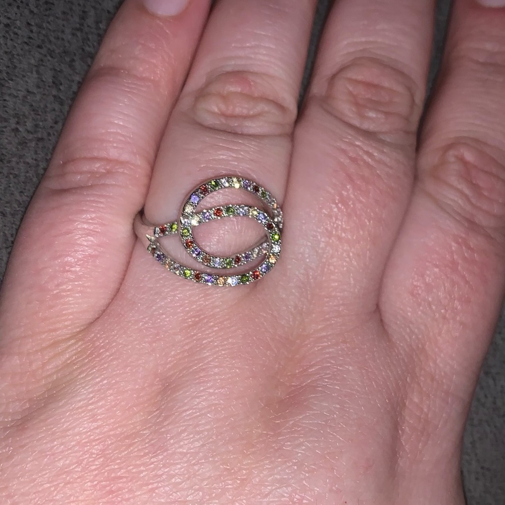 Costume jewelry ring silver colour with coloured stones SZ 9.5 - Picture 1 of 5